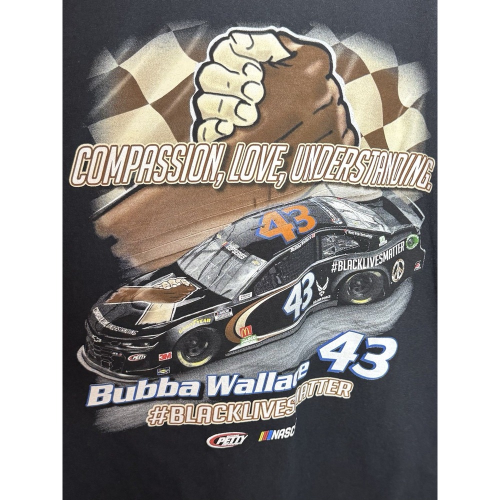 NASCAR Darrell Bubba Wallace #43 2020 T-Shirt Black Lives Matter Richard Petty - Picture 4 of 4